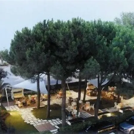 ホテル Cristallo ジュリアノーヴァ