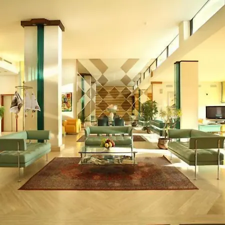 Cristallo Hotel 4*