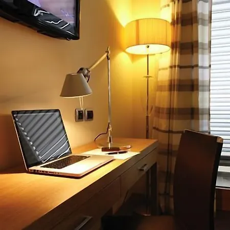 克里斯塔罗酒店 酒店 朱利亚诺瓦