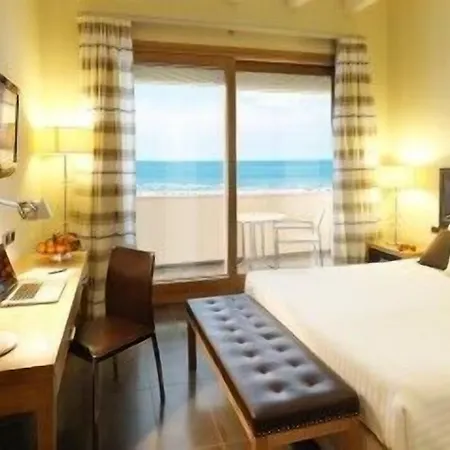 Hotel Cristallo 4*