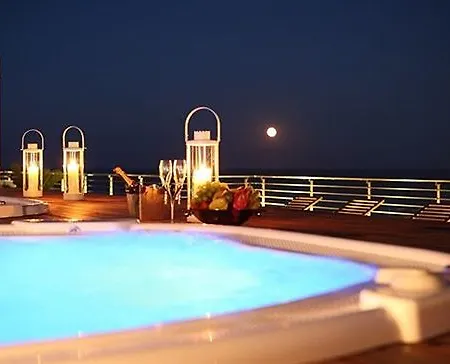 Cristallo Hotel